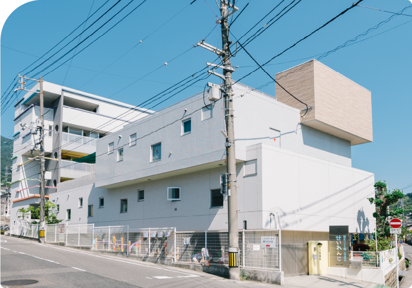 最新の耐震化された園舎